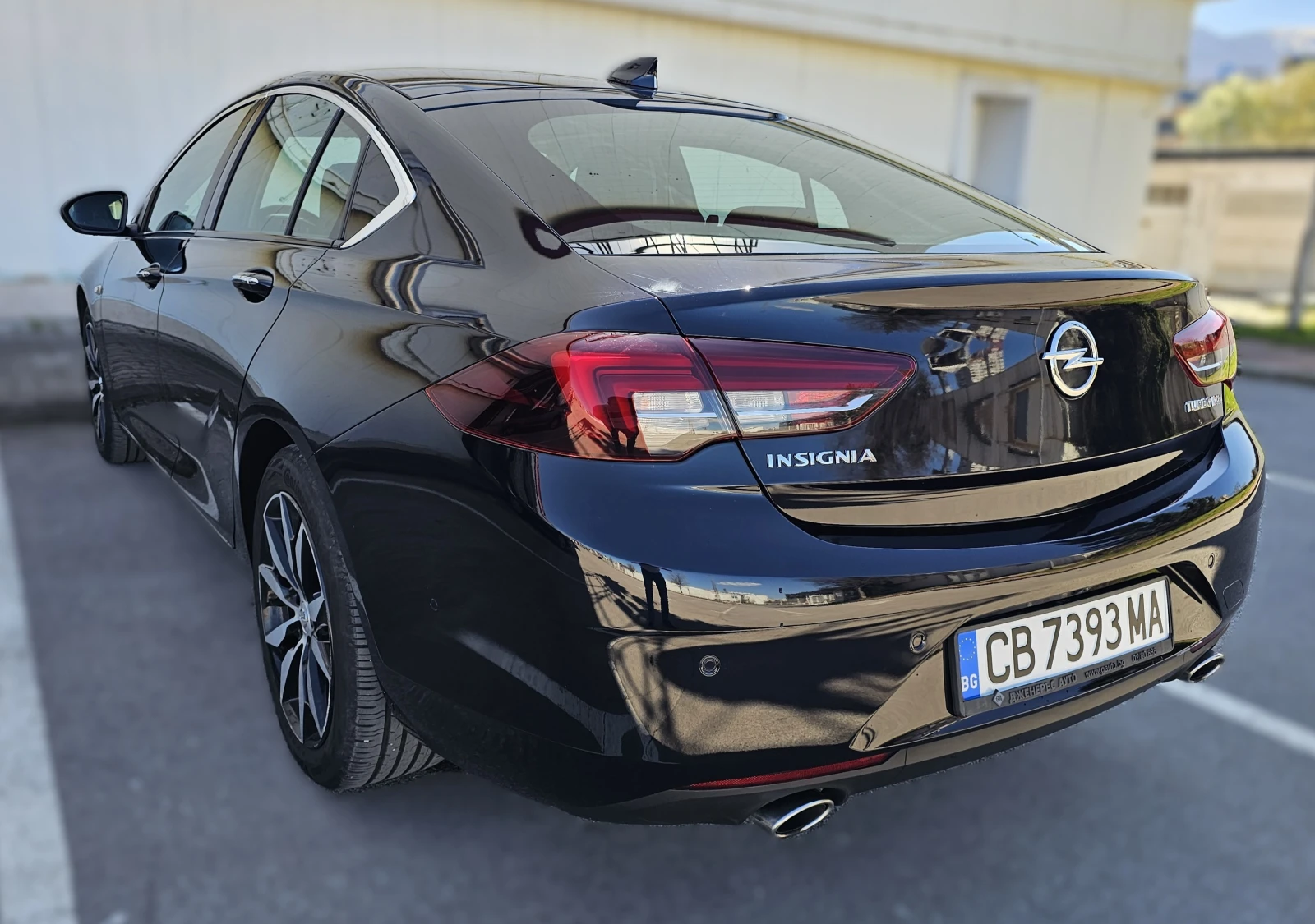Opel Insignia GrandSportTurboD4X4, снимка 9 - Автомобили и джипове - 54176016