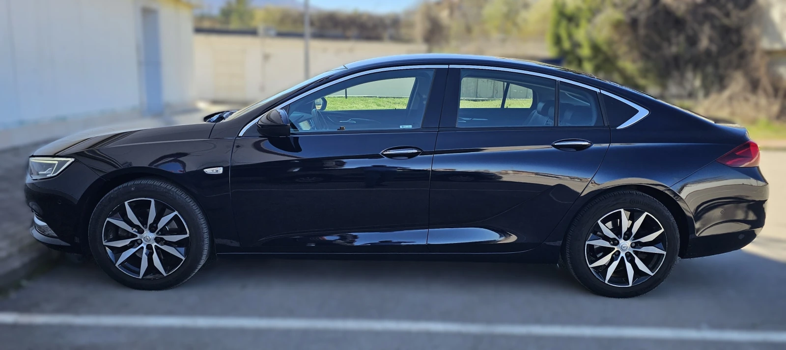 Opel Insignia GrandSportTurboD4X4, снимка 8 - Автомобили и джипове - 54176016