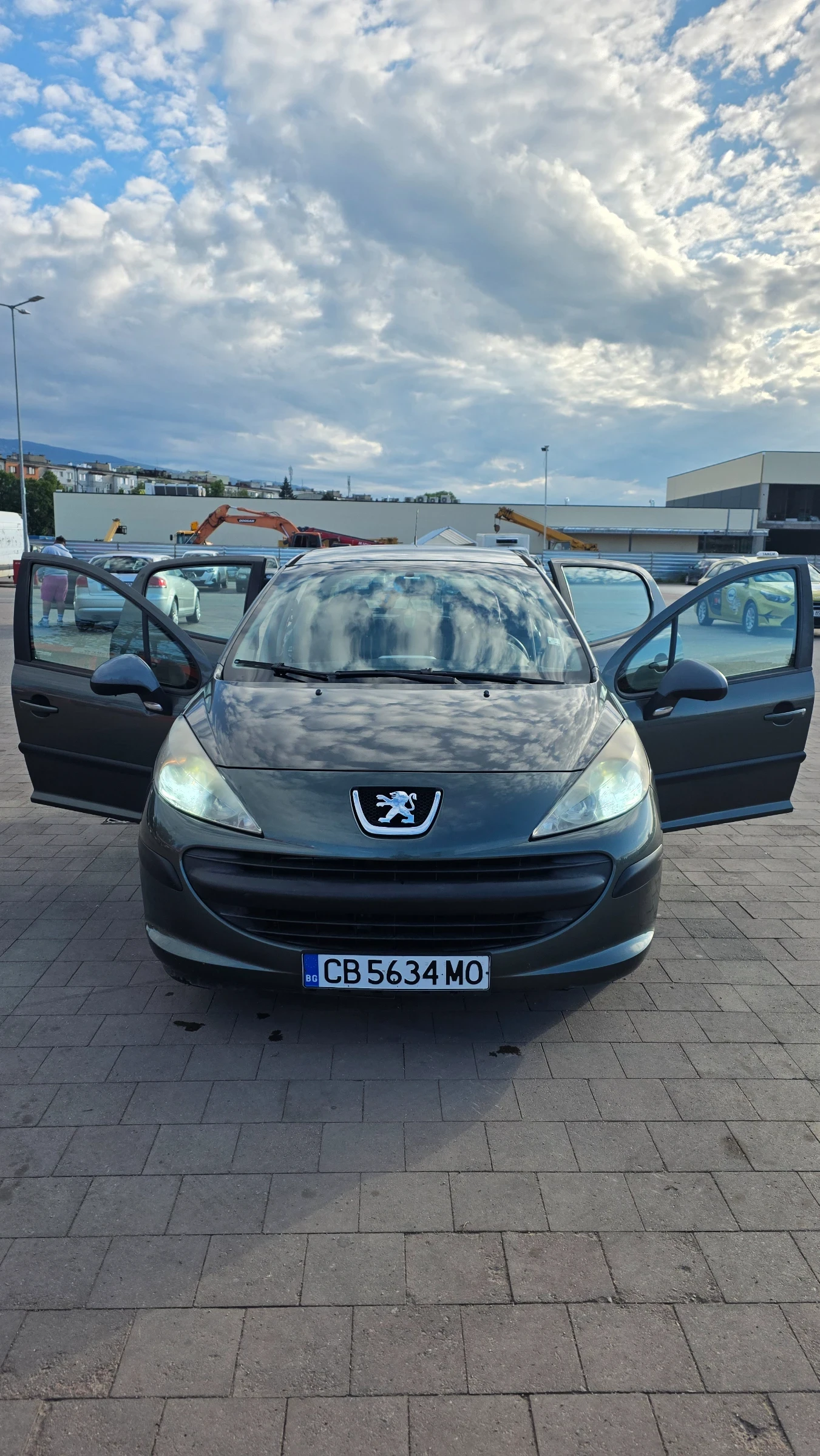 Peugeot 207, снимка 10 - Автомобили и джипове - 54576376