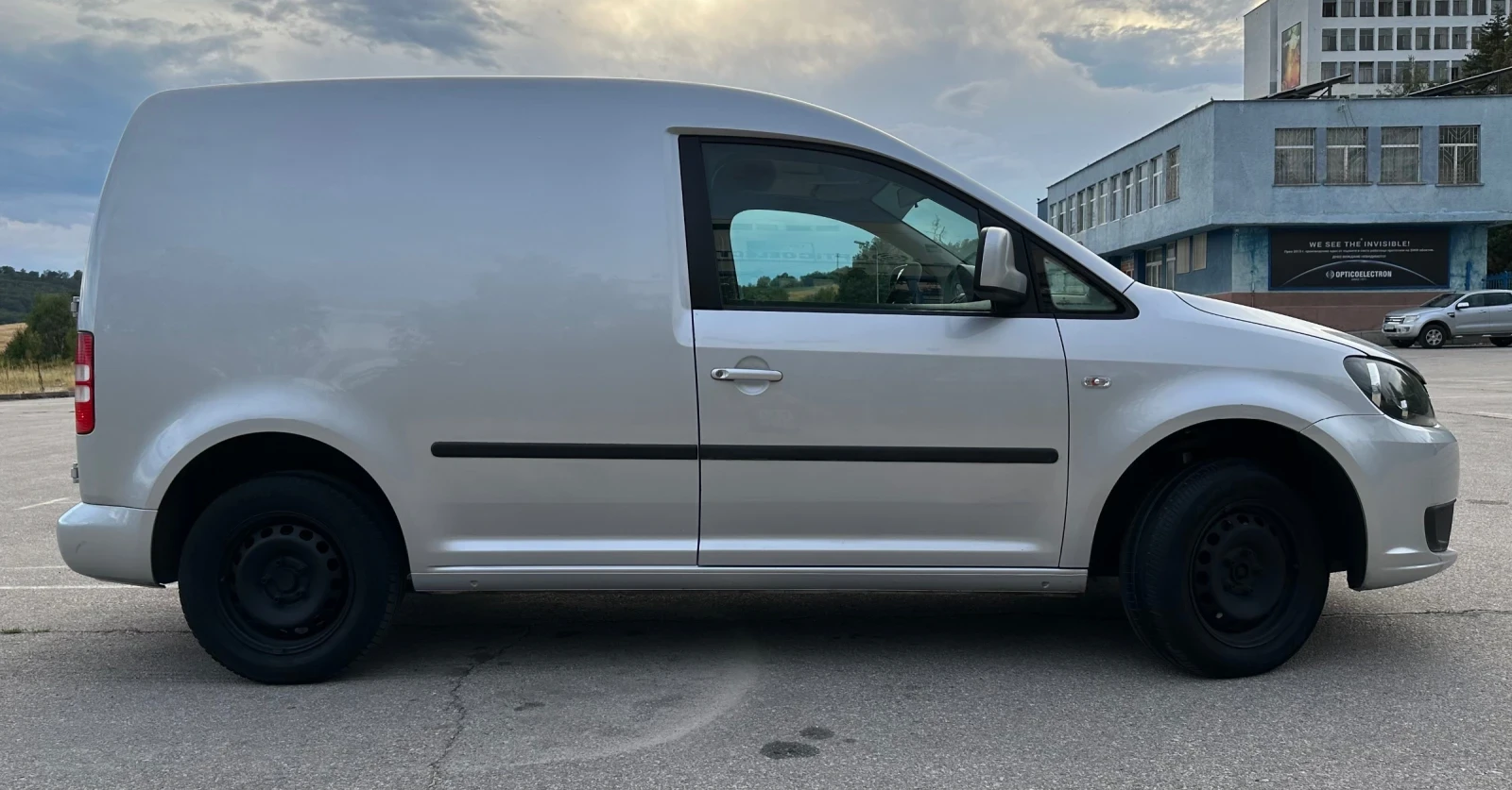 VW Caddy, снимка 4 - Автомобили и джипове - 54598021