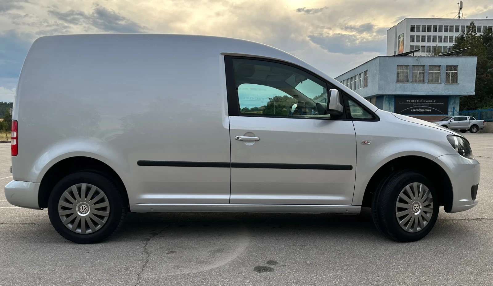 VW Caddy, снимка 9 - Автомобили и джипове - 54598021