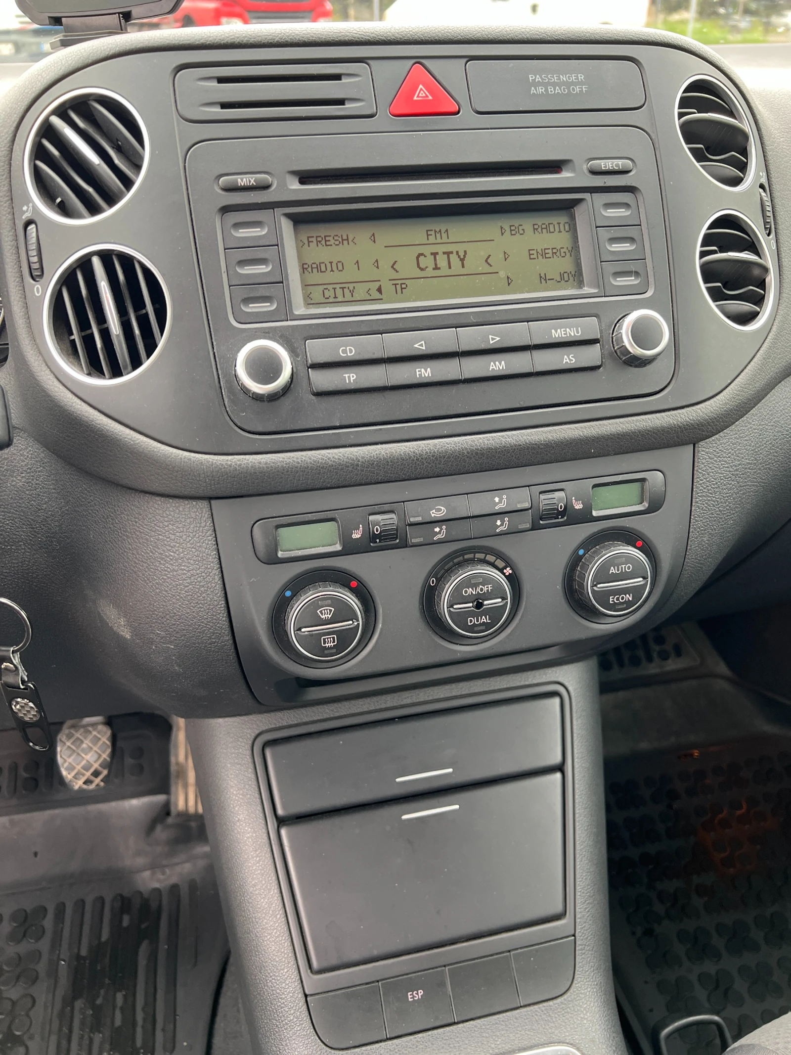 VW Golf Plus 1.6 102 k.c. BSE подгрев.мултиволан, снимка 8 - Автомобили и джипове - 54886726