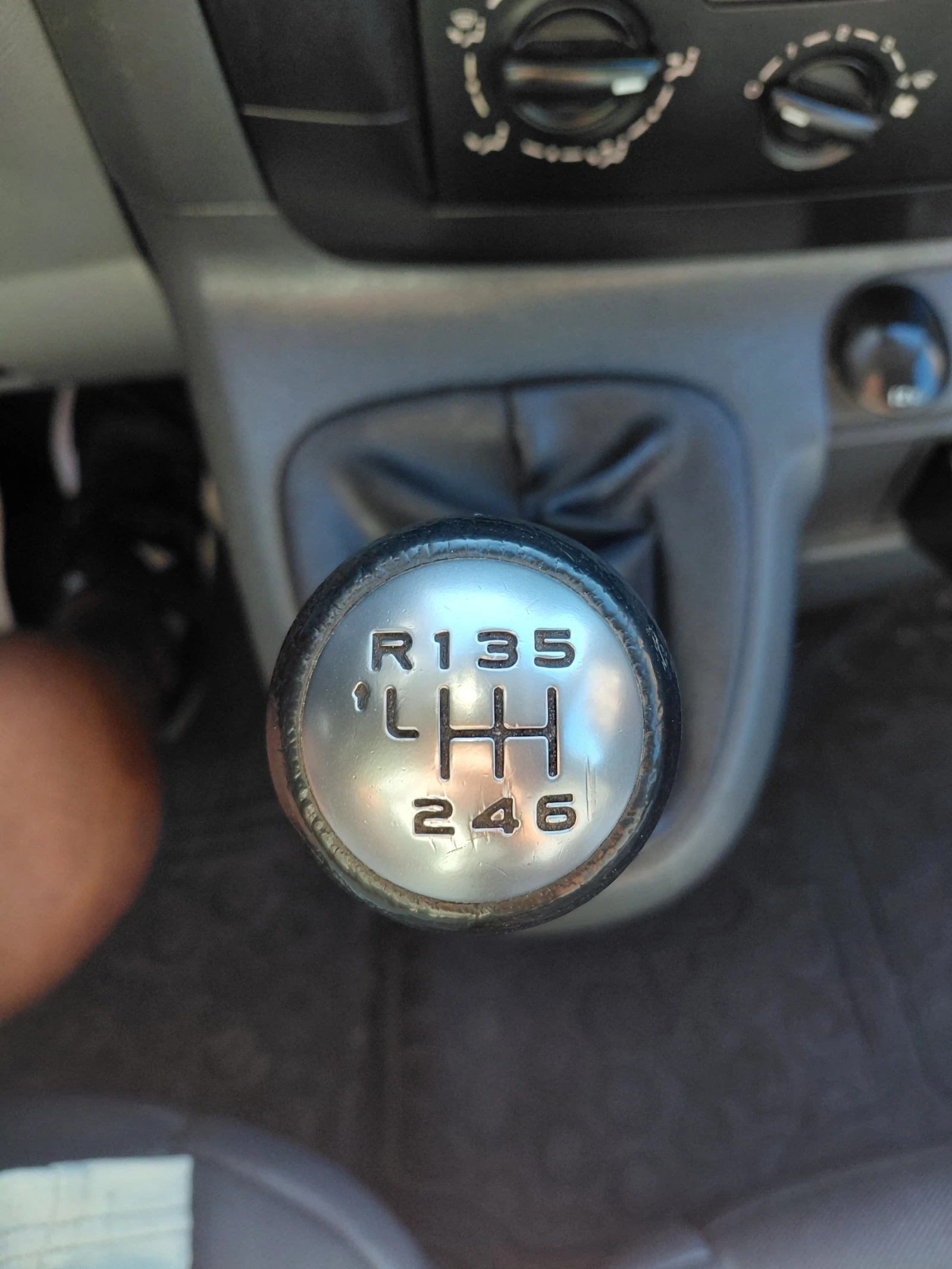 Peugeot Expert 2.0 Diesel Multivan, снимка 16 - Автомобили и джипове - 54962080