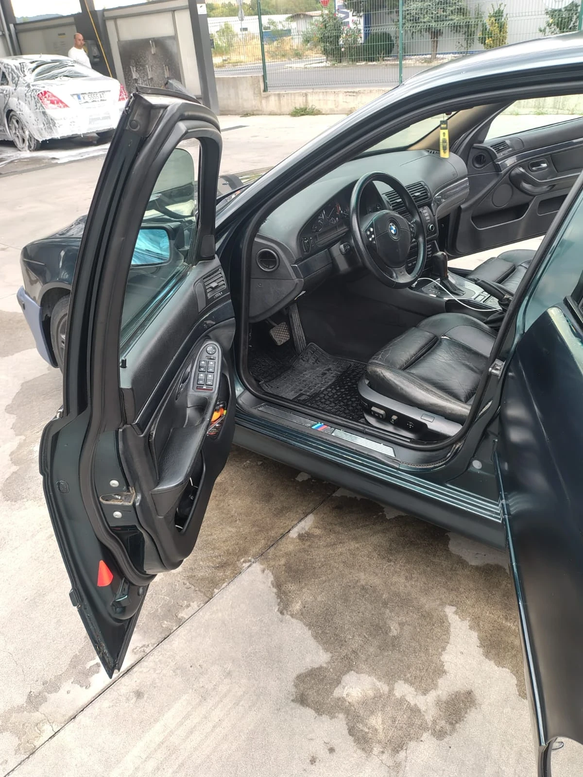 BMW 530, снимка 3 - Автомобили и джипове - 55080950