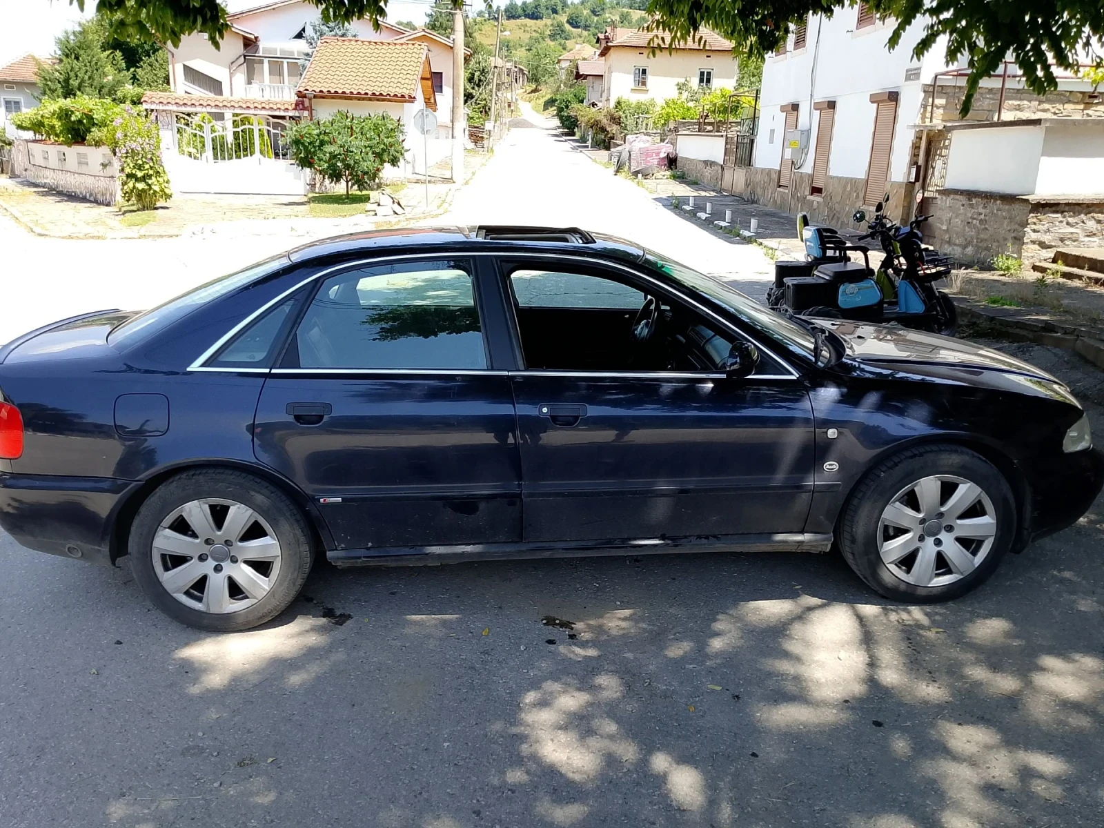 Audi A4, снимка 4 - Автомобили и джипове - 55100264