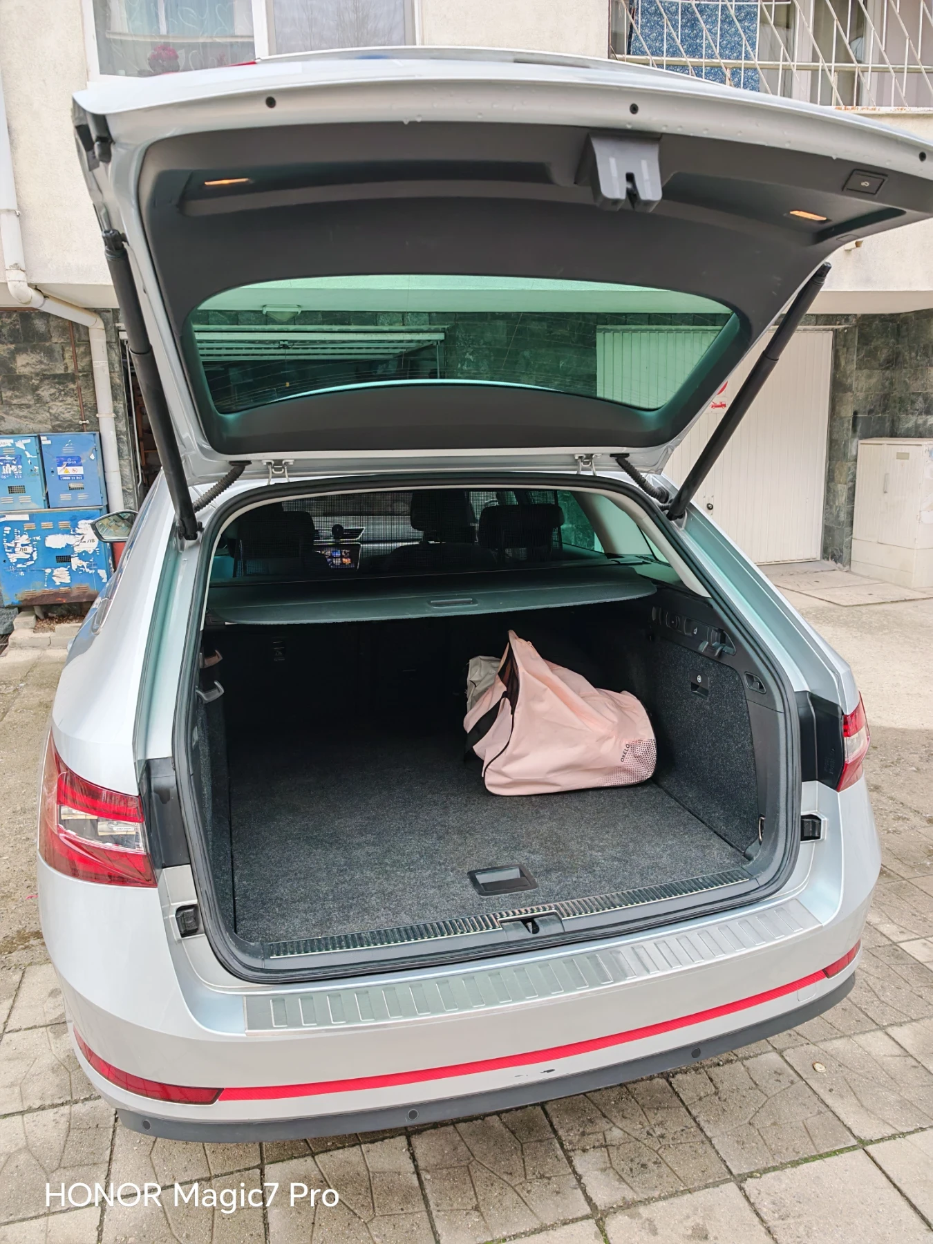 Skoda Superb laurin and klement, снимка 10 - Автомобили и джипове - 55224236