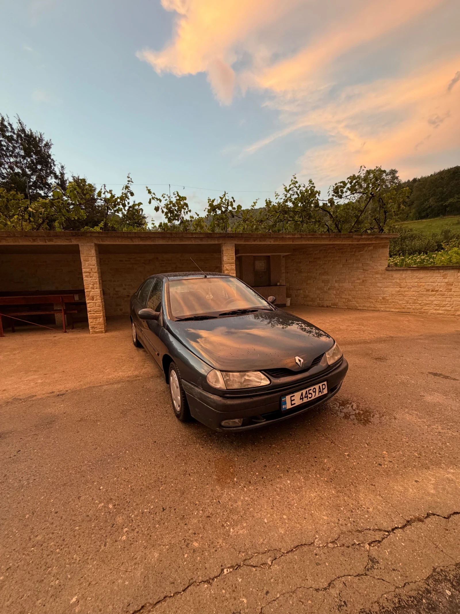 Renault Laguna, снимка 5 - Автомобили и джипове - 55344600