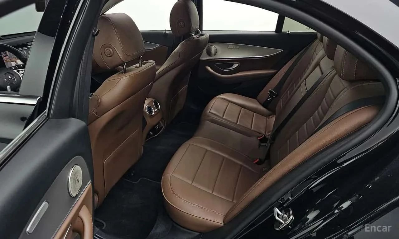 Mercedes-Benz E 300 * E300 Avantgarde * ФИНАНСИРАНЕ, снимка 12 - Автомобили и джипове - 56259462
