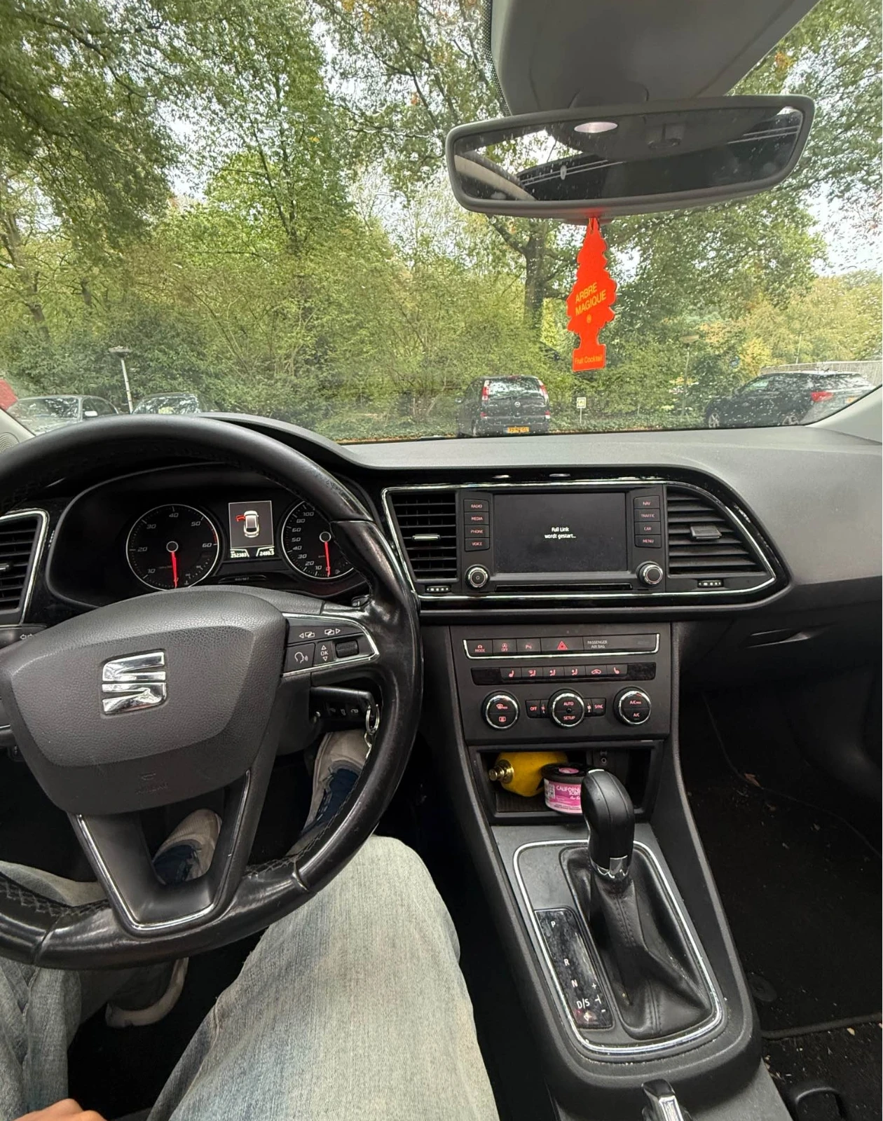 Seat Leon 1.6D, снимка 5 - Автомобили и джипове - 56288669