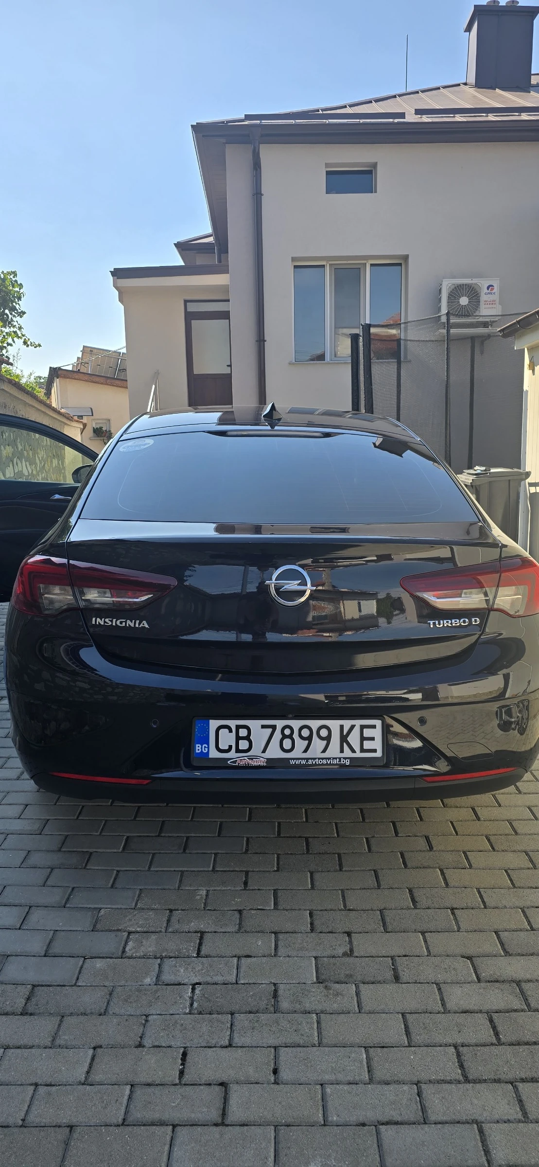 Opel Insignia 1.6 , снимка 6 - Автомобили и джипове - 56395936