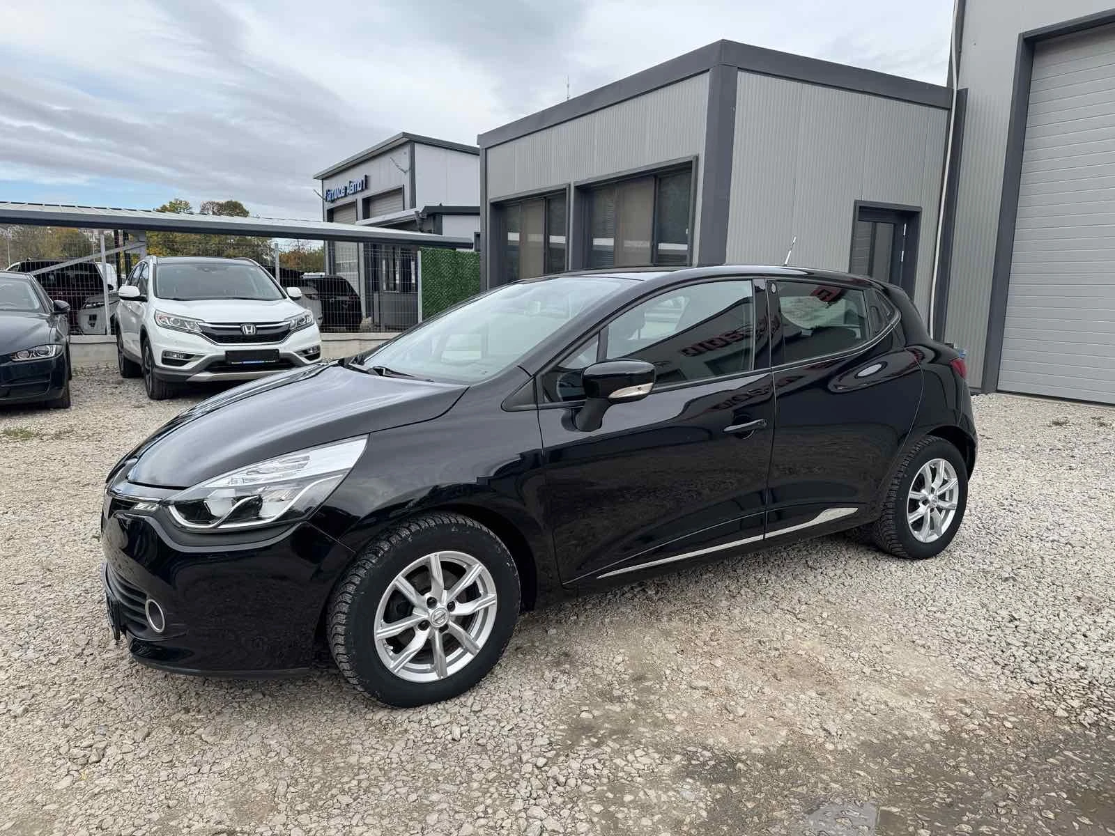 Renault Clio 1.2BENZIN* AVTOMAT* Navi, снимка 3 - Автомобили и джипове - 56680177
