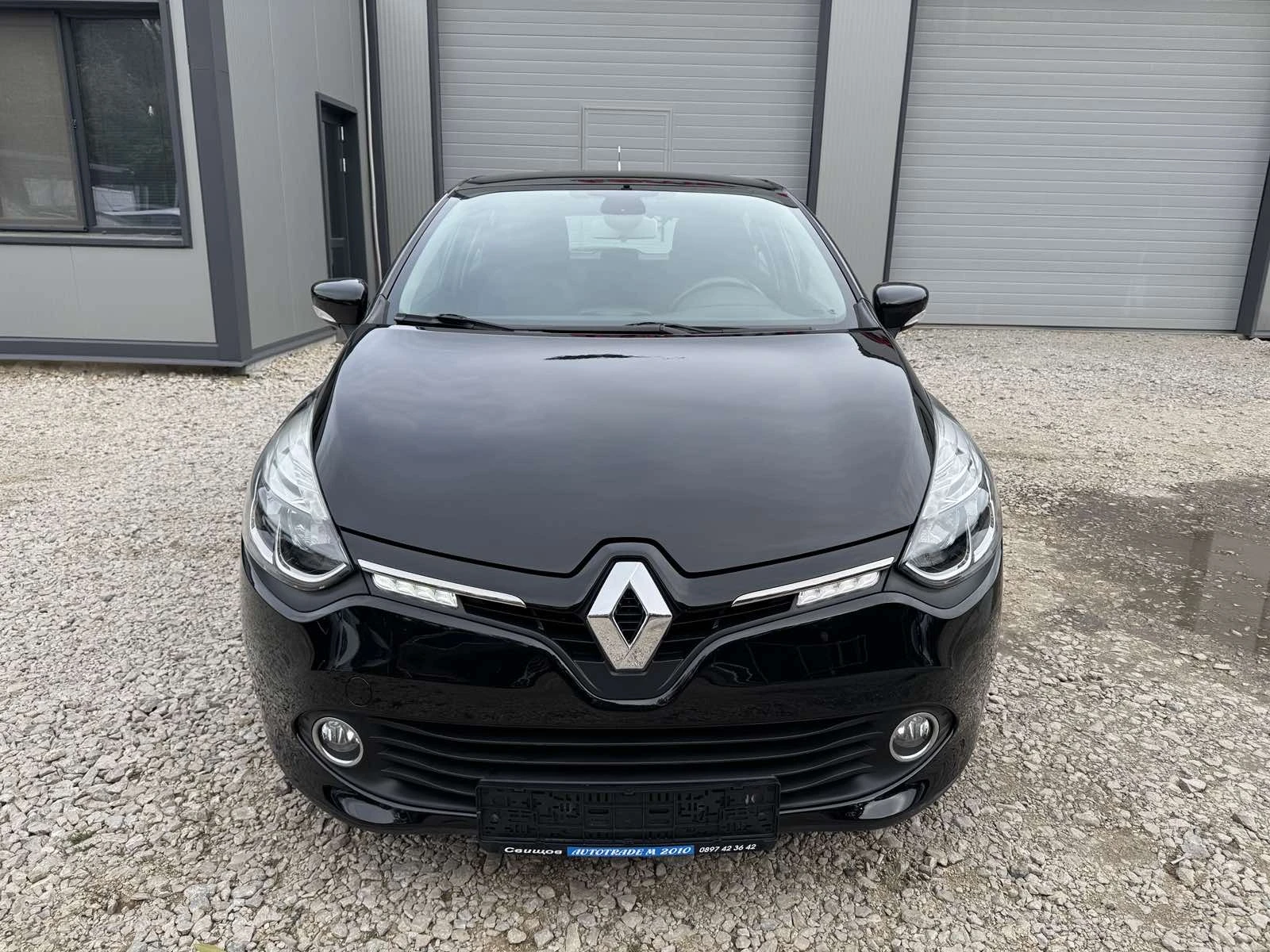 Renault Clio 1.2BENZIN* AVTOMAT* Navi, снимка 2 - Автомобили и джипове - 56680177