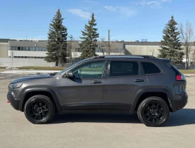 Jeep Cherokee TRAILHAWK/�������/����/��������/CARFAX/����������� | Mobile.bg � ����� ������ 4
