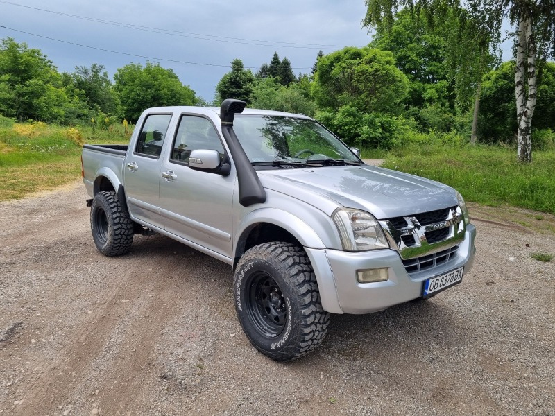 Isuzu D-max 3.0 TD, снимка 3 - Автомобили и джипове - 47074628