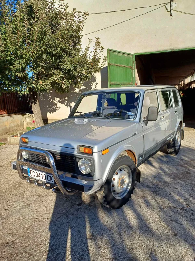 Lada Niva, снимка 1 - Автомобили и джипове - 47848104