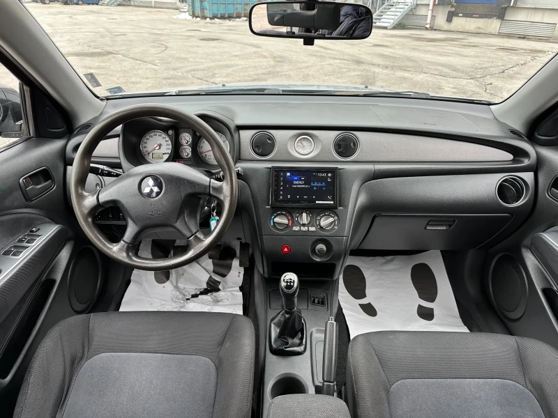 Mitsubishi Outlander 2.0i 136 к.с., снимка 11 - Автомобили и джипове - 48689634