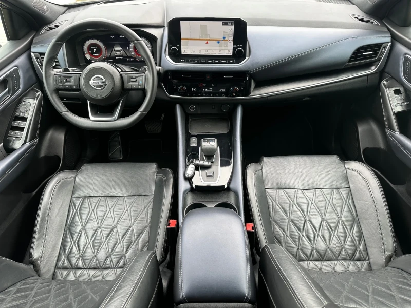 Nissan Qashqai Хибрид 360* масаж панорама Босе, снимка 14 - Автомобили и джипове - 51846625