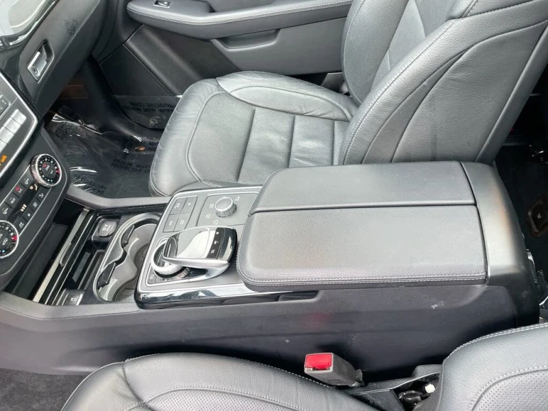 Mercedes-Benz GLE 43 AMG COUPE, HARMAN/KARDON, DISTRONIC, AMBIENT, OБДУХ, 3, снимка 13 - Автомобили и джипове - 52595857