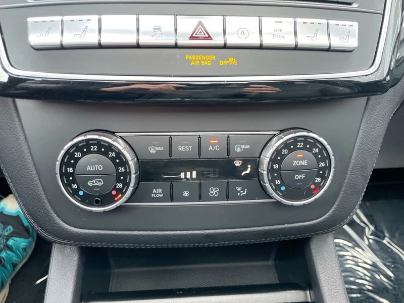 Mercedes-Benz GLE 43 AMG COUPE, HARMAN/KARDON, DISTRONIC, AMBIENT, OБДУХ, 3, снимка 12 - Автомобили и джипове - 52595857