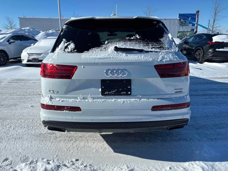 Audi Q7 * Technik * CARFAX * БЕЗ ПЪРВОНАЧАЛНА ВНОСКА, снимка 4 - Автомобили и джипове - 53173379