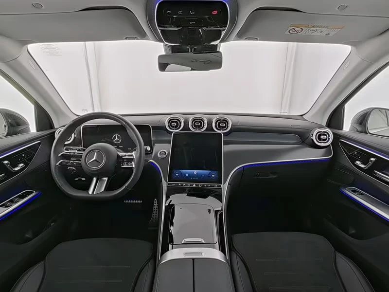 Mercedes-Benz GLC 300 AMG-SPORT/313HP/PANO/CAM/LED/AHK/NAVI/AMBI/205g - изображение 7