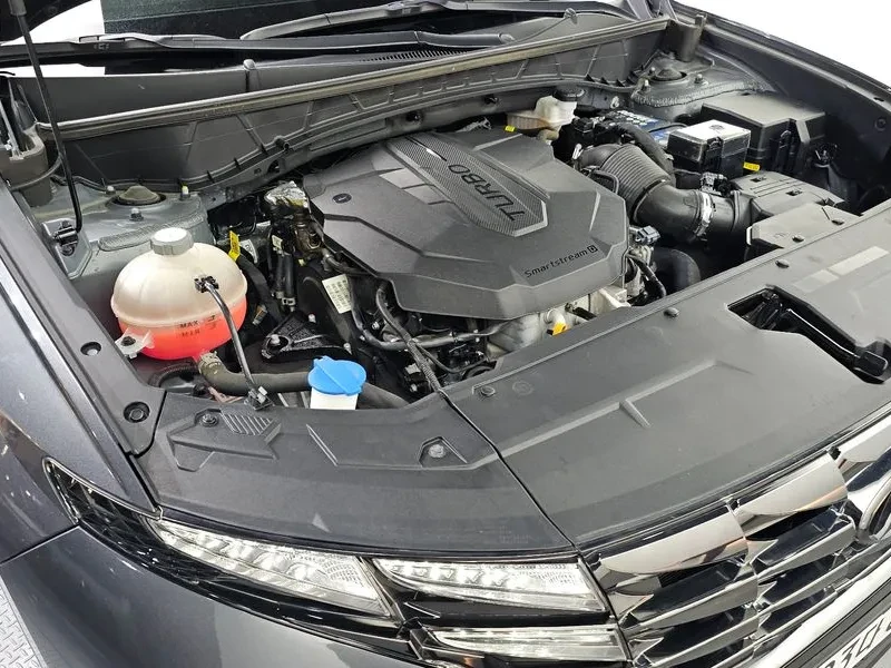 Hyundai Tucson Diesel 2.0 4Wd Premium, снимка 4 - Автомобили и джипове - 55098465