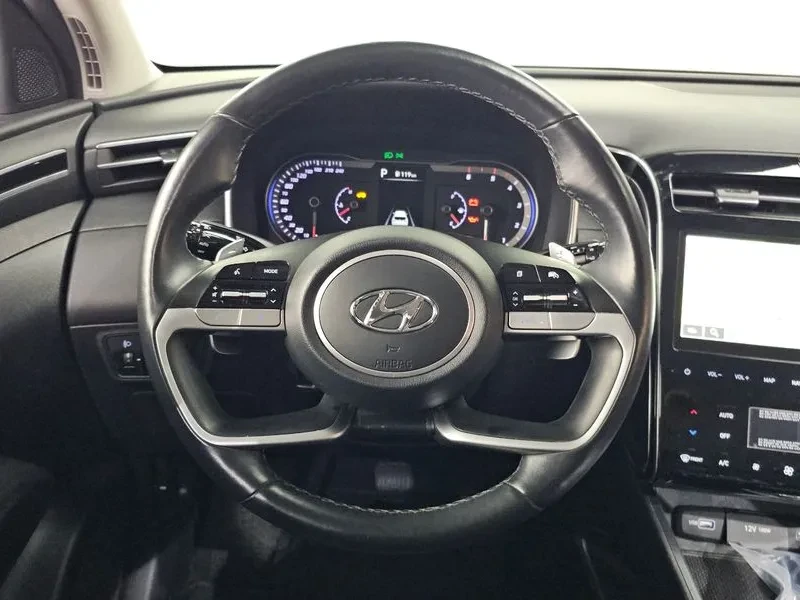 Hyundai Tucson Diesel 2.0 4Wd Premium, снимка 6 - Автомобили и джипове - 55098465