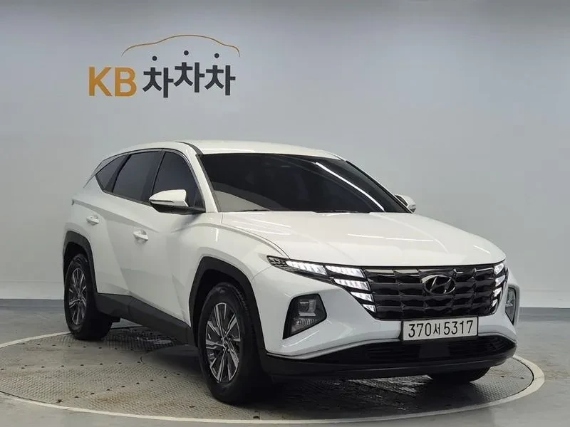 Hyundai Tucson 1.6 Hybrid - САМО 30% АВАНС, снимка 4 - Автомобили и джипове - 55991571