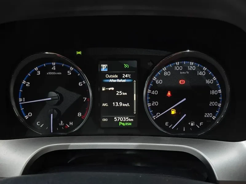 Toyota Rav4 2.5 2Wd 4Th Generation, снимка 8 - Автомобили и джипове - 56131018
