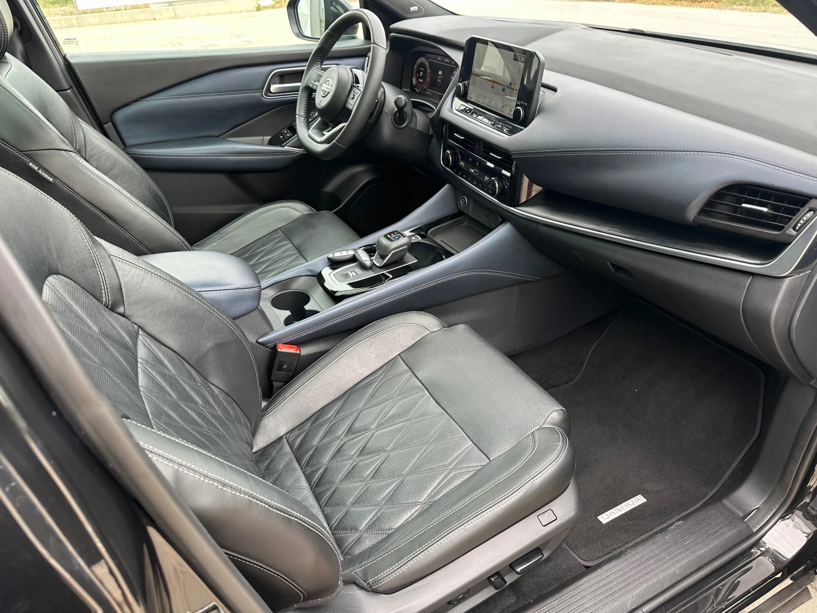 Nissan Qashqai Хибрид 360* масаж панорама Босе | Mobile.bg — изображение 11