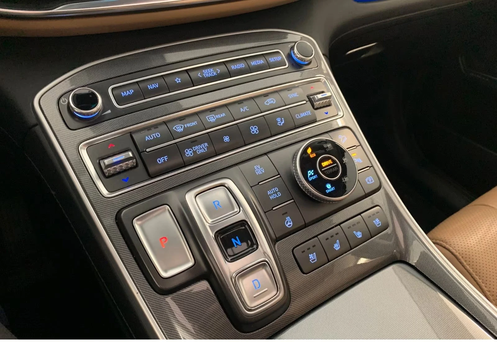 Hyundai Santa fe 1.6PHEV/265HP/PRIME/PANO/WD/HUD/360/MEMO/LED/609g - изображение 8