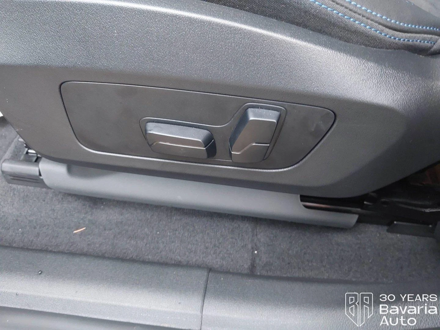 BMW iX1 30 xDrive M Sport Paket  | Mobile.bg   12