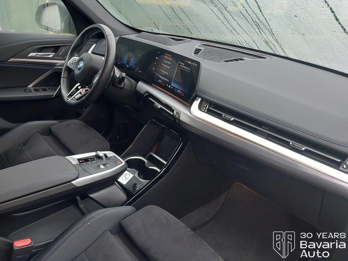 BMW iX1 30 xDrive M Sport Paket  | Mobile.bg   7