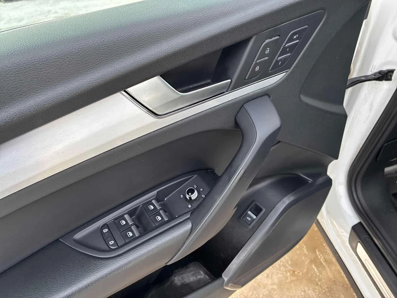 Audi Q5 * Progressiv * CARFAX * ЦЕНА ДО БГ, снимка 12 - Автомобили и джипове - 53713618