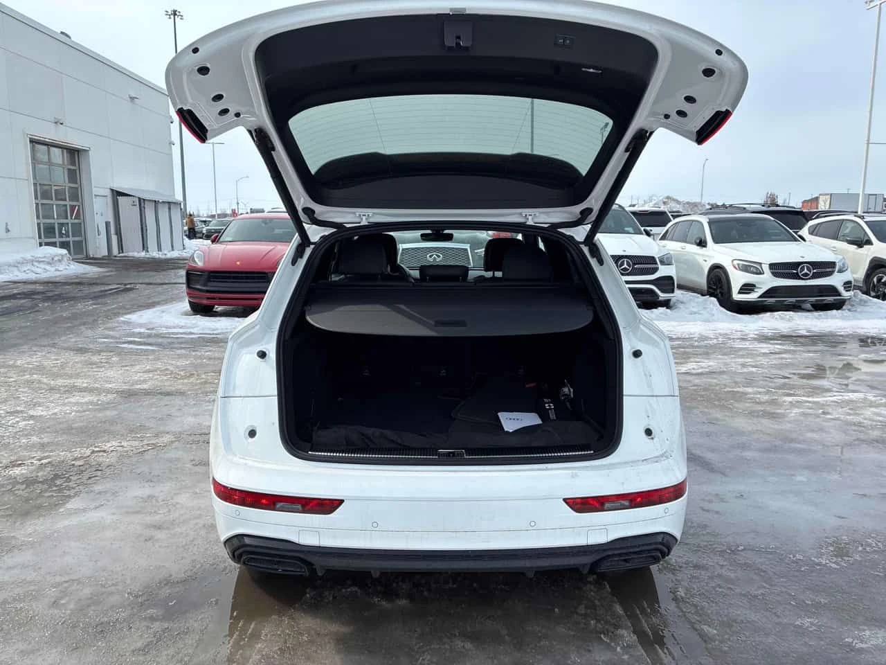 Audi Q5 * Progressiv * CARFAX * ЦЕНА ДО БГ, снимка 14 - Автомобили и джипове - 53713618