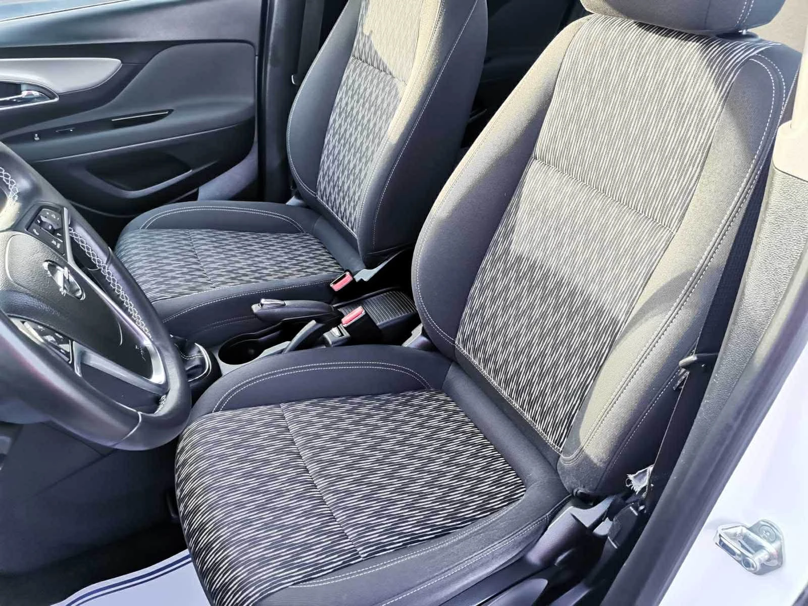 Opel Mokka 1.6 I 116 K.C, снимка 7 - Автомобили и джипове - 53811546