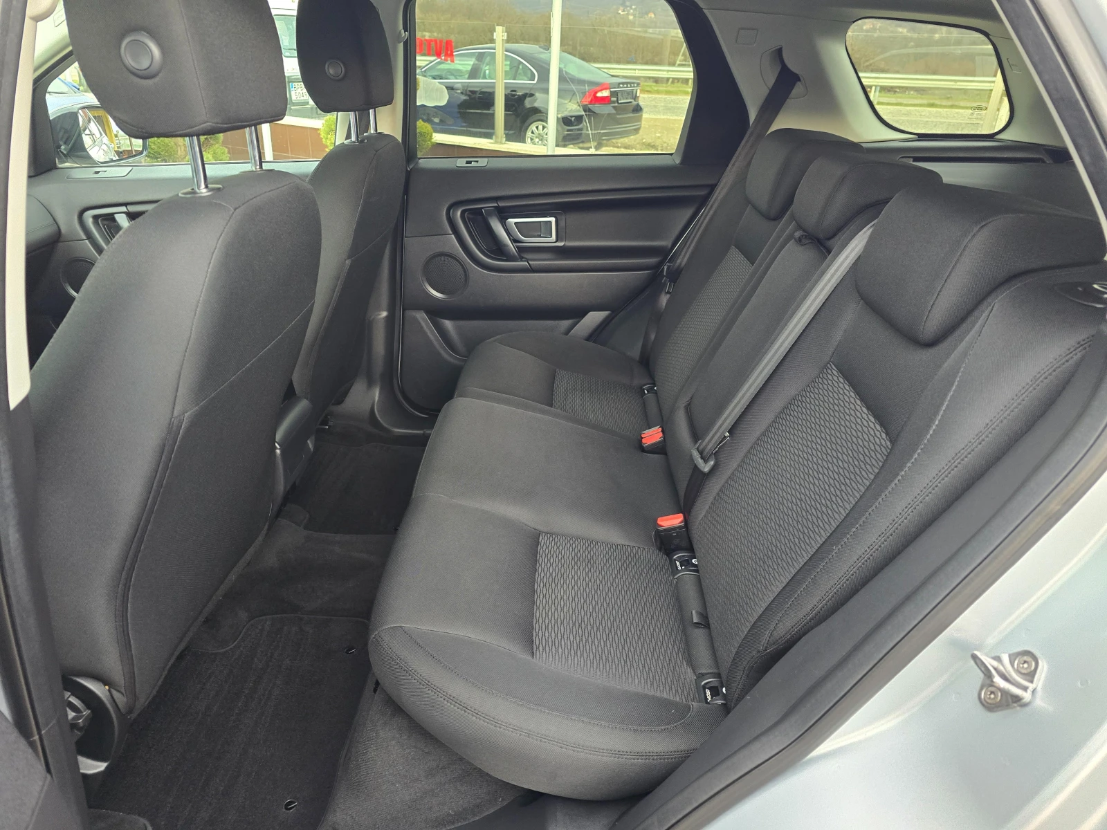 Land Rover Discovery Sport 2, 0 D НОВ ВНОС !! РЕАЛНИ 139000 км !! ЕВРО 6Б !!, снимка 14 - Автомобили и джипове - 54012271