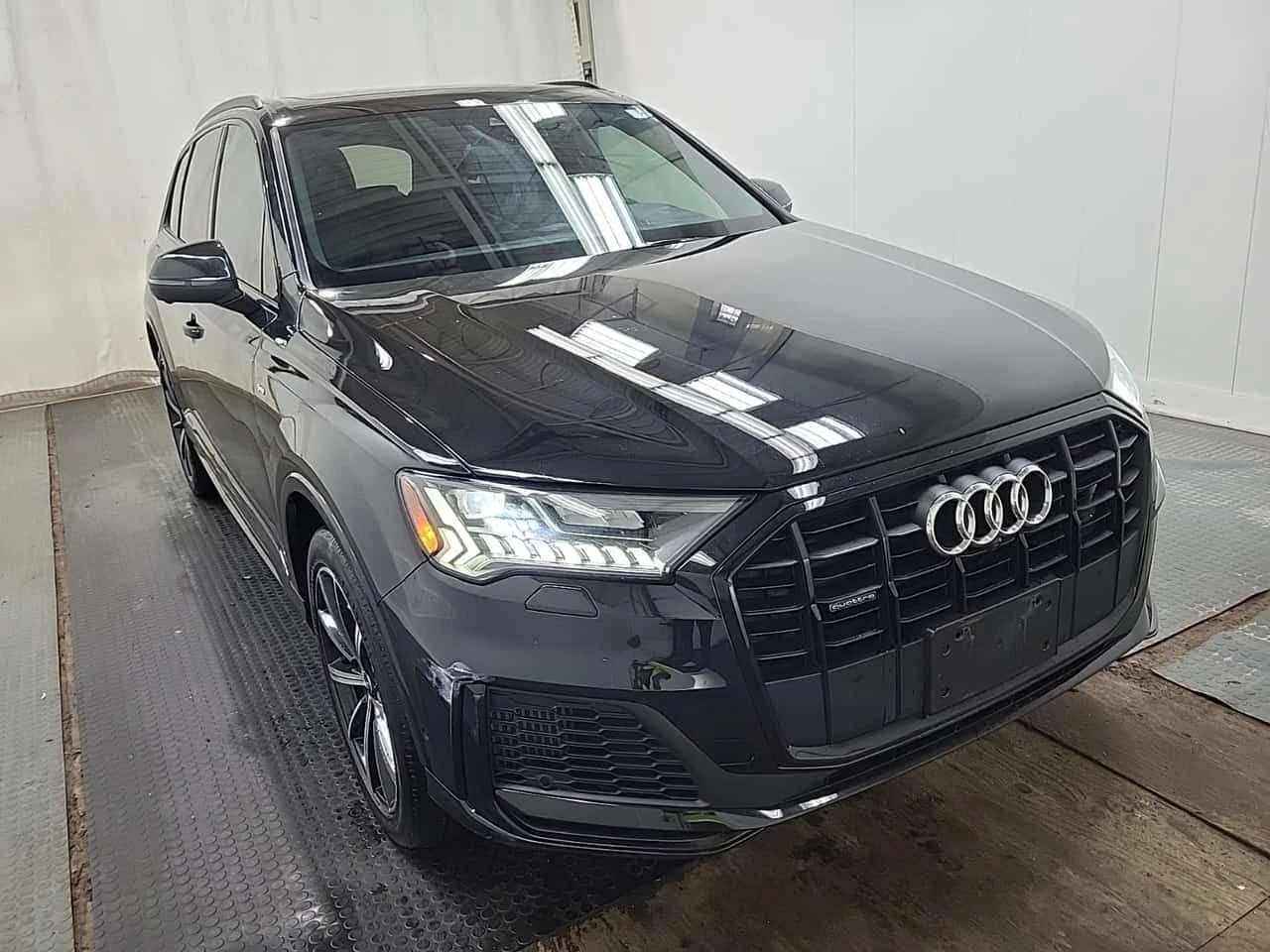 Audi Q7 * PROGRESSIV * CARFAX * ЦЕНА ДО БГ, снимка 2 - Автомобили и джипове - 54082130