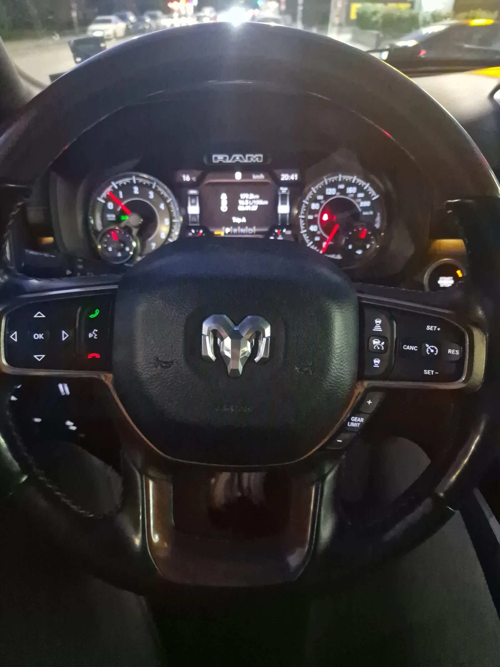 Dodge RAM 1500 5.7 HEMI e-Torque/Longhorn/LPG , снимка 10 - Автомобили и джипове - 54328320