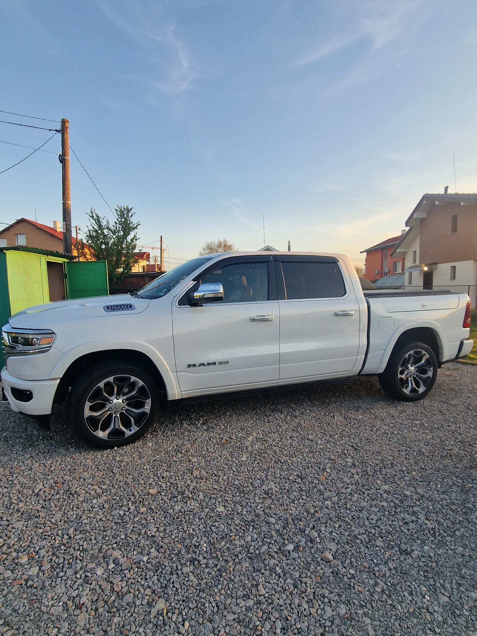Dodge RAM 1500 5.7 HEMI e-Torque/Longhorn/LPG , снимка 3 - Автомобили и джипове - 54328320