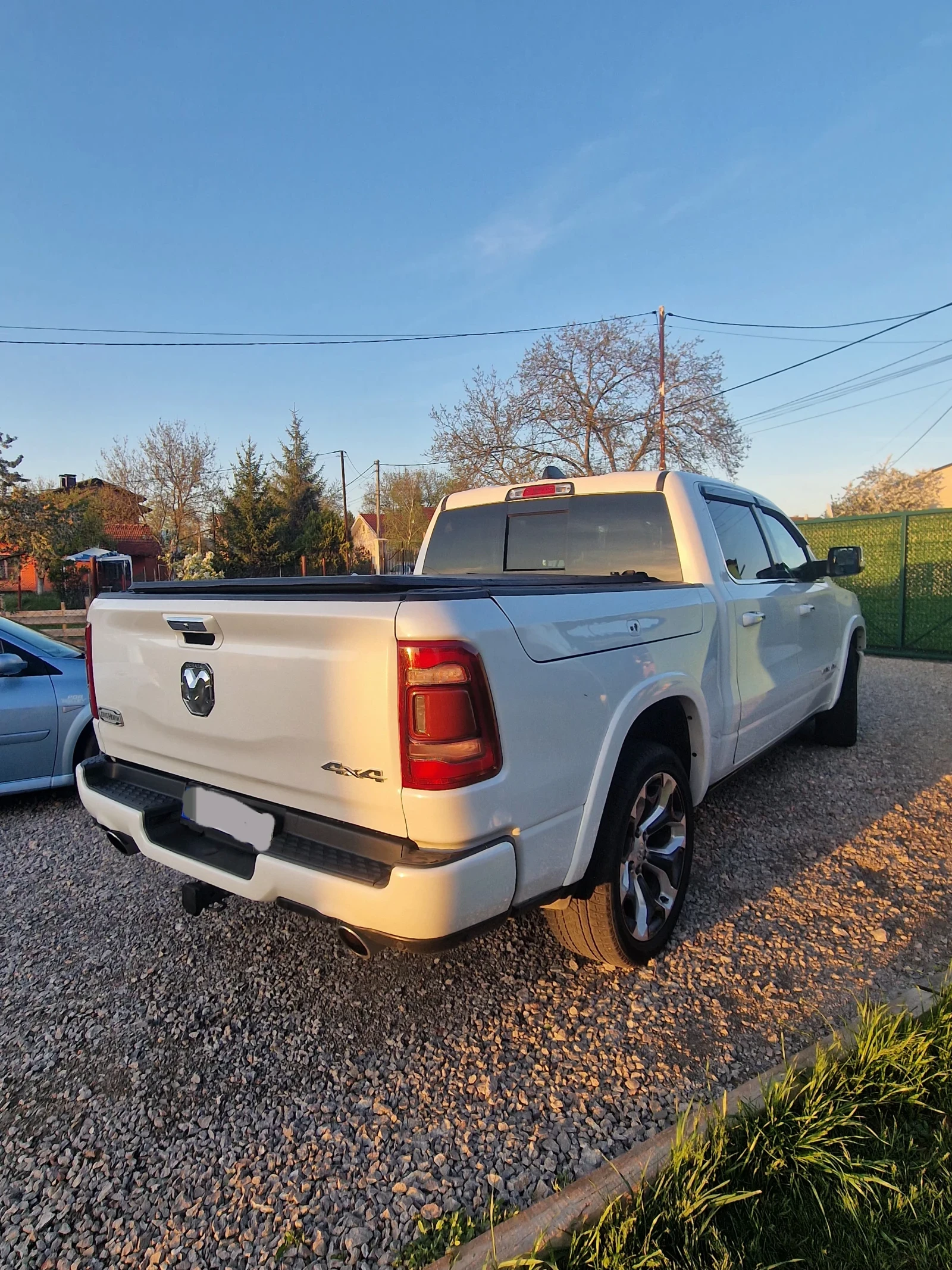Dodge RAM 1500 5.7 HEMI e-Torque/Longhorn/LPG , снимка 5 - Автомобили и джипове - 54328320