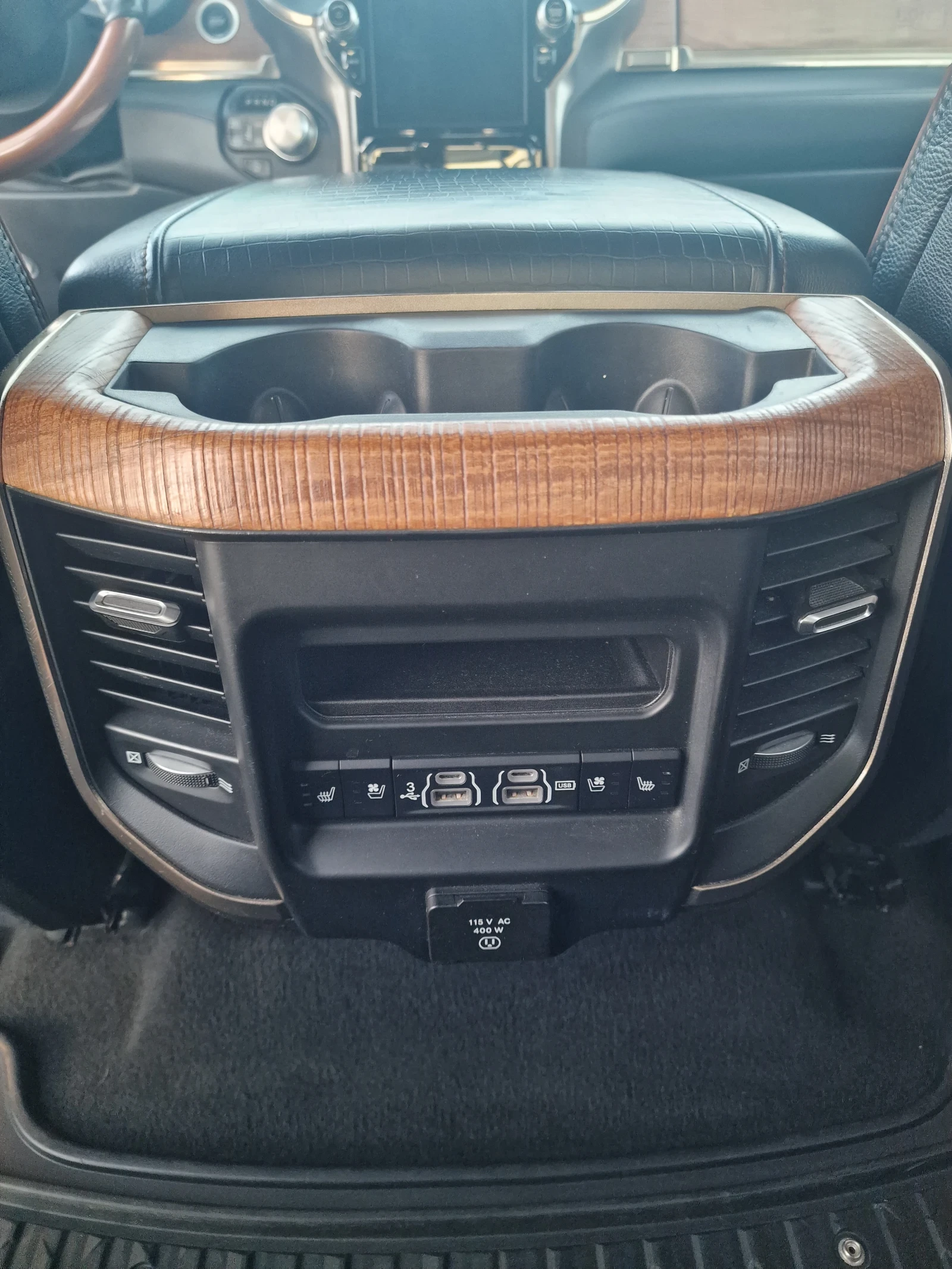 Dodge RAM 1500 5.7 HEMI e-Torque/Longhorn/LPG , снимка 13 - Автомобили и джипове - 54328320