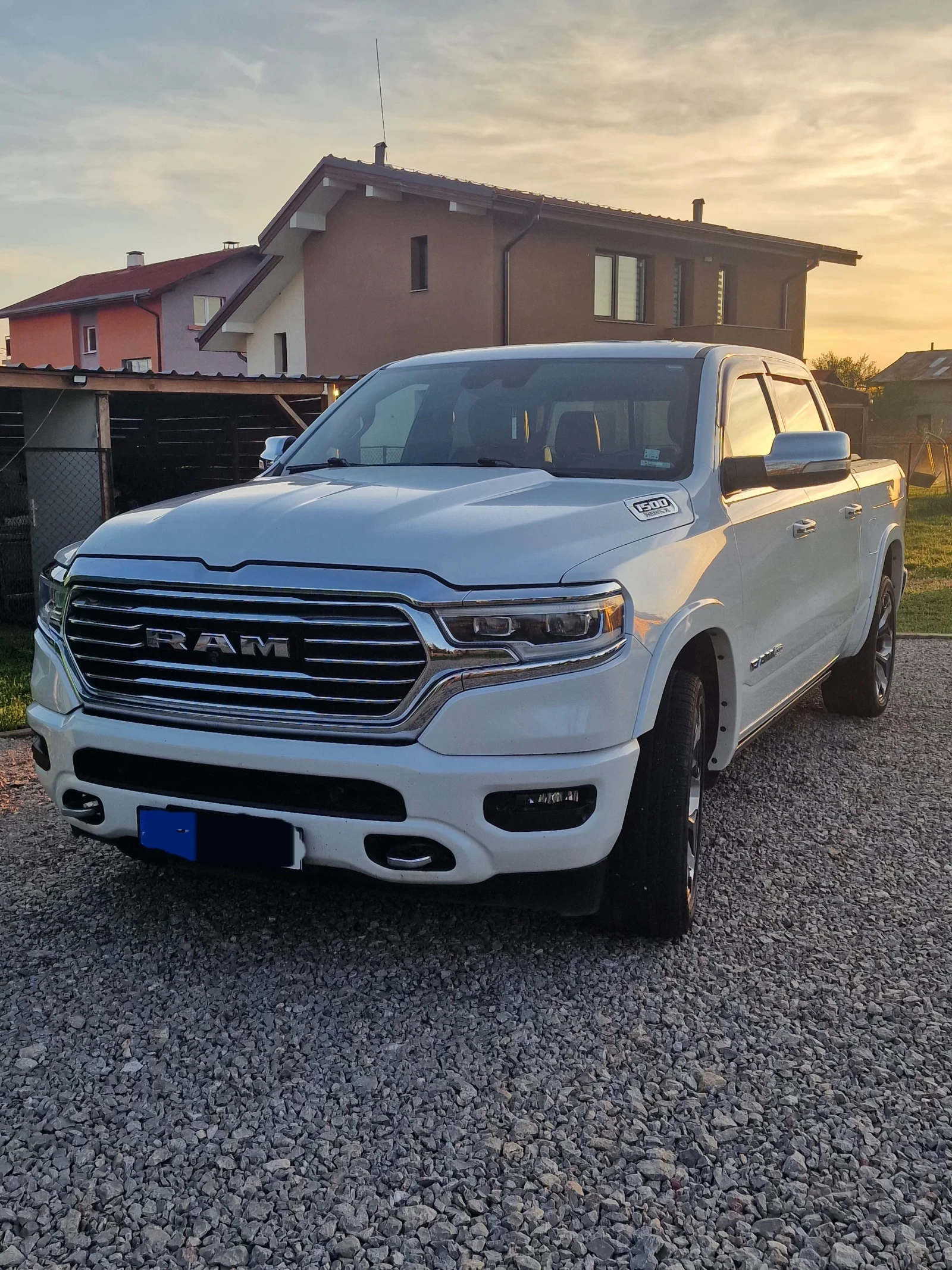 Dodge RAM 1500 5.7 HEMI e-Torque/Longhorn/LPG 