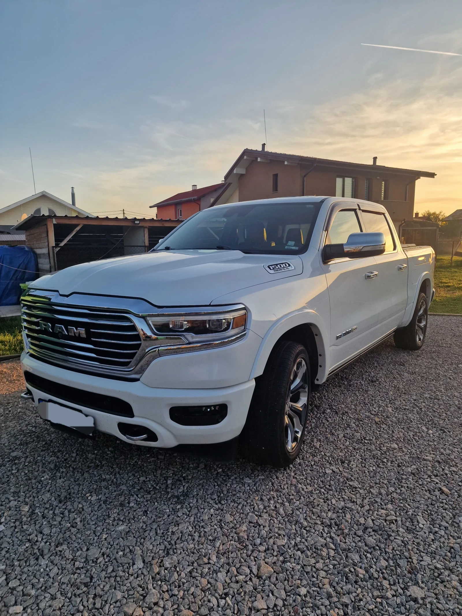 Dodge RAM 1500 5.7 HEMI e-Torque/Longhorn/LPG , снимка 2 - Автомобили и джипове - 54328320