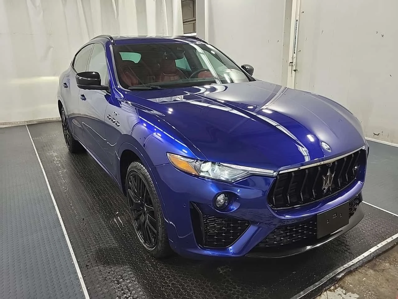 Maserati Levante GT  CARFAX, снимка 2 - Автомобили и джипове - 54342056