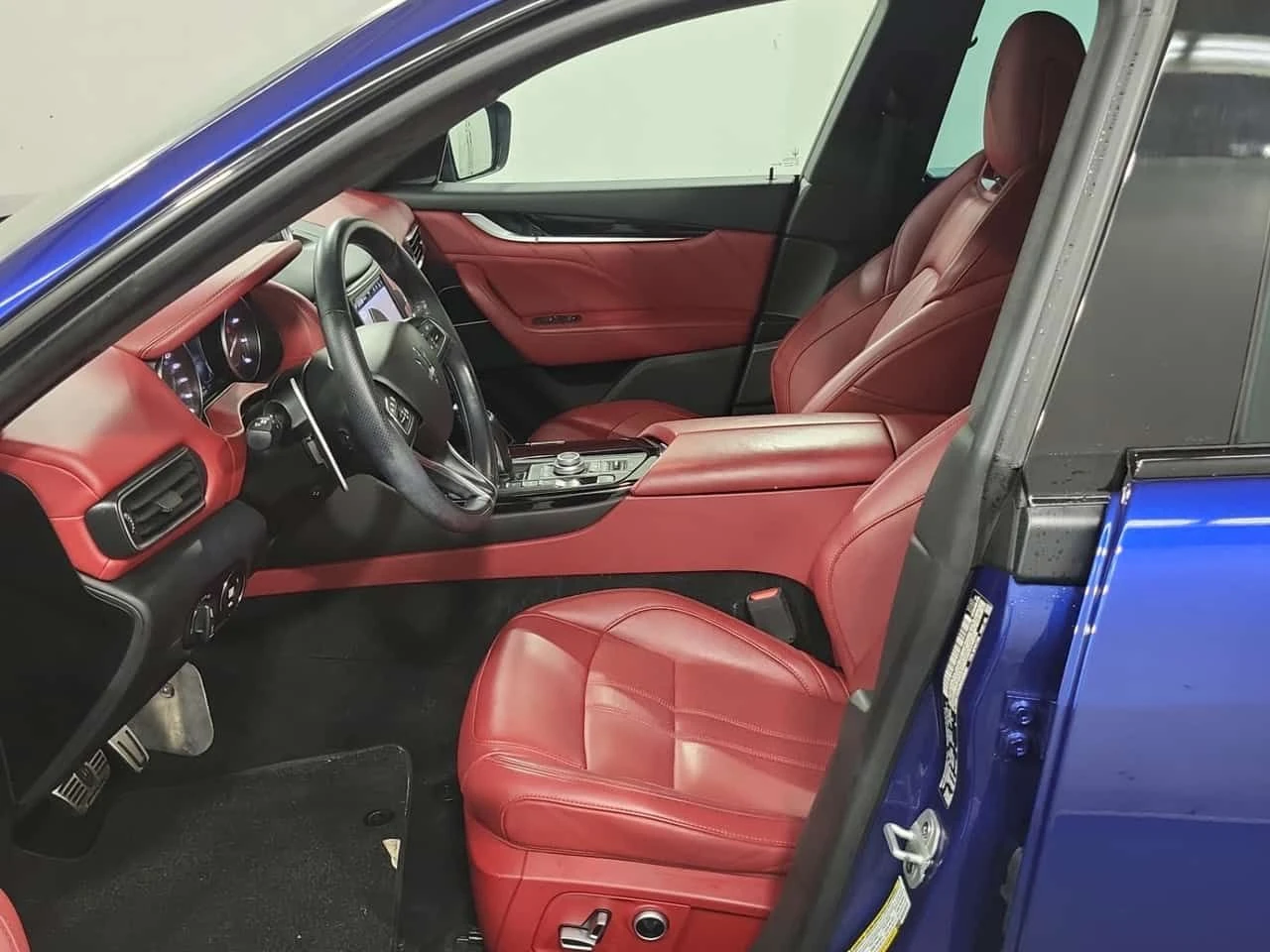 Maserati Levante GT  CARFAX, снимка 5 - Автомобили и джипове - 54342056