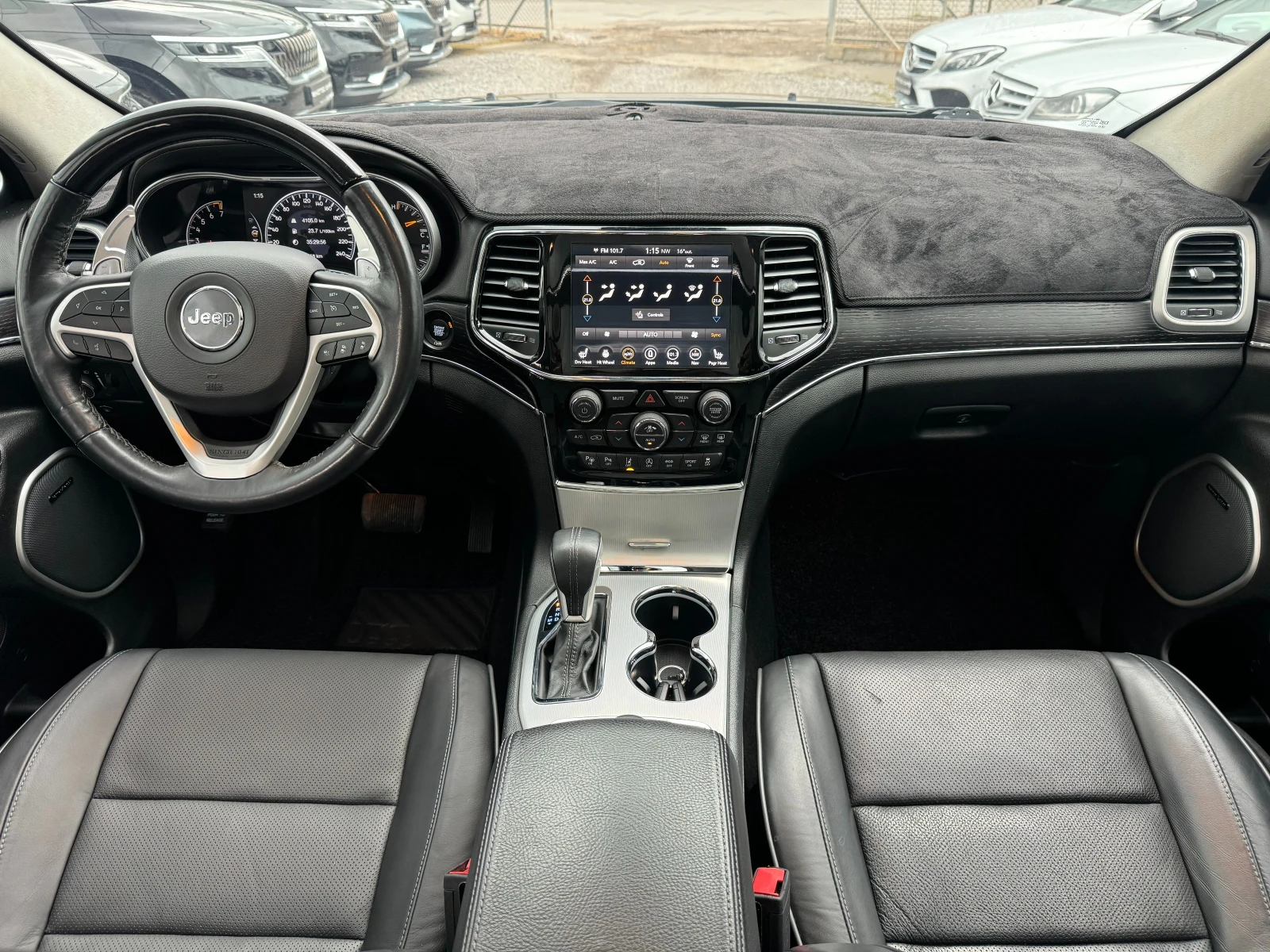 Jeep Grand cherokee 3.6 V6 FaceLift ! Summit !, снимка 9 - Автомобили и джипове - 54669635