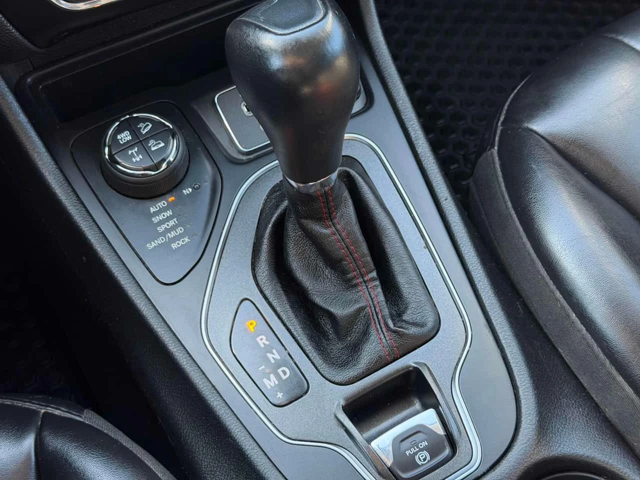 Jeep Cherokee TRAILHAWK/�������/����/��������/CARFAX/����������� | Mobile.bg � ����������� 6