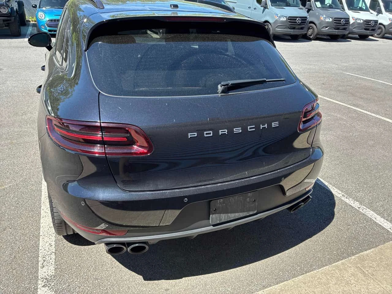 Porsche Macan * AWD * АВТОКРЕДИТ БЕЗ ПЪРВОНАЧАЛНА ВНОСКА* , снимка 4 - Автомобили и джипове - 54842256