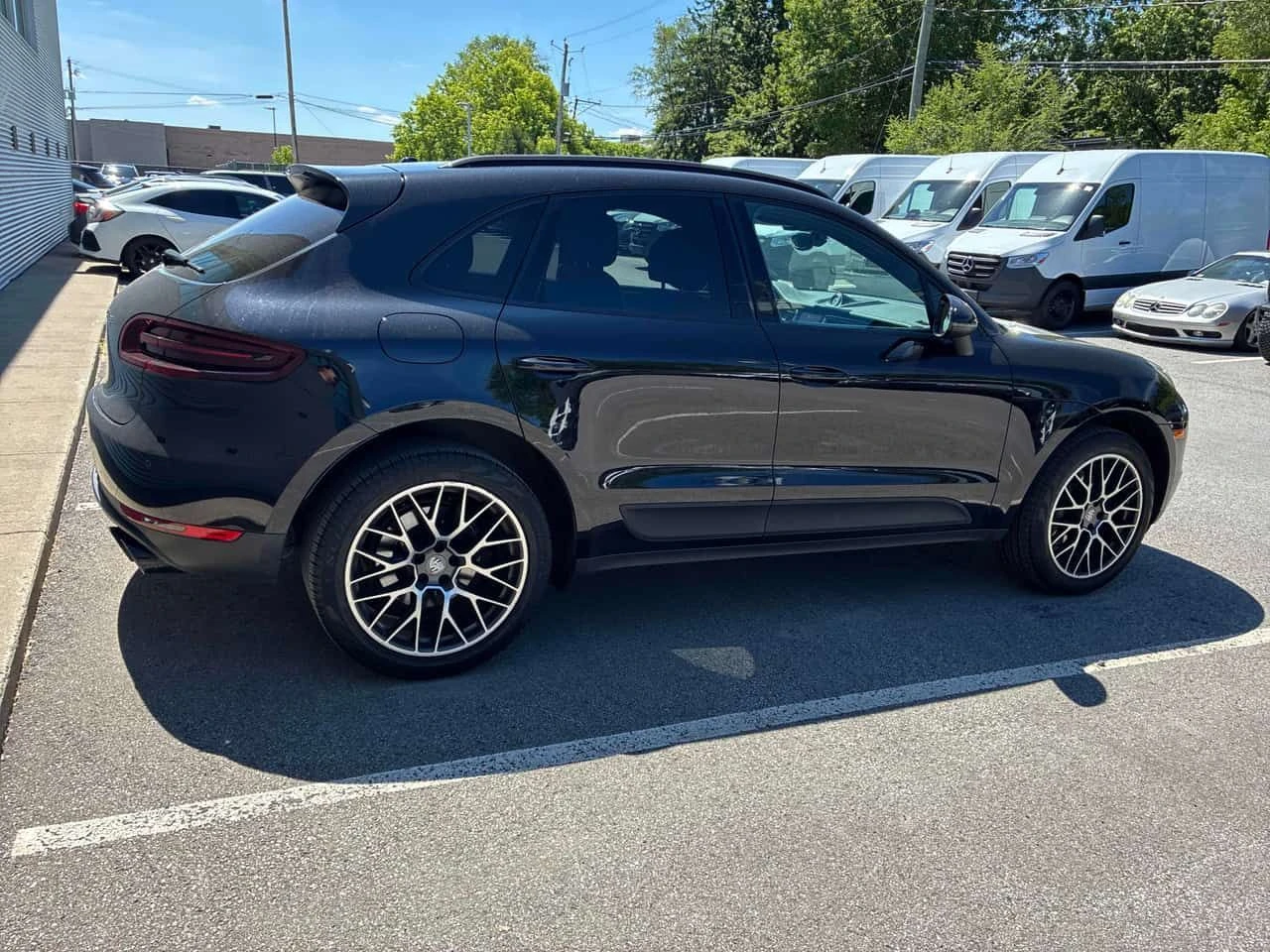 Porsche Macan * AWD * АВТОКРЕДИТ БЕЗ ПЪРВОНАЧАЛНА ВНОСКА* , снимка 3 - Автомобили и джипове - 54842256